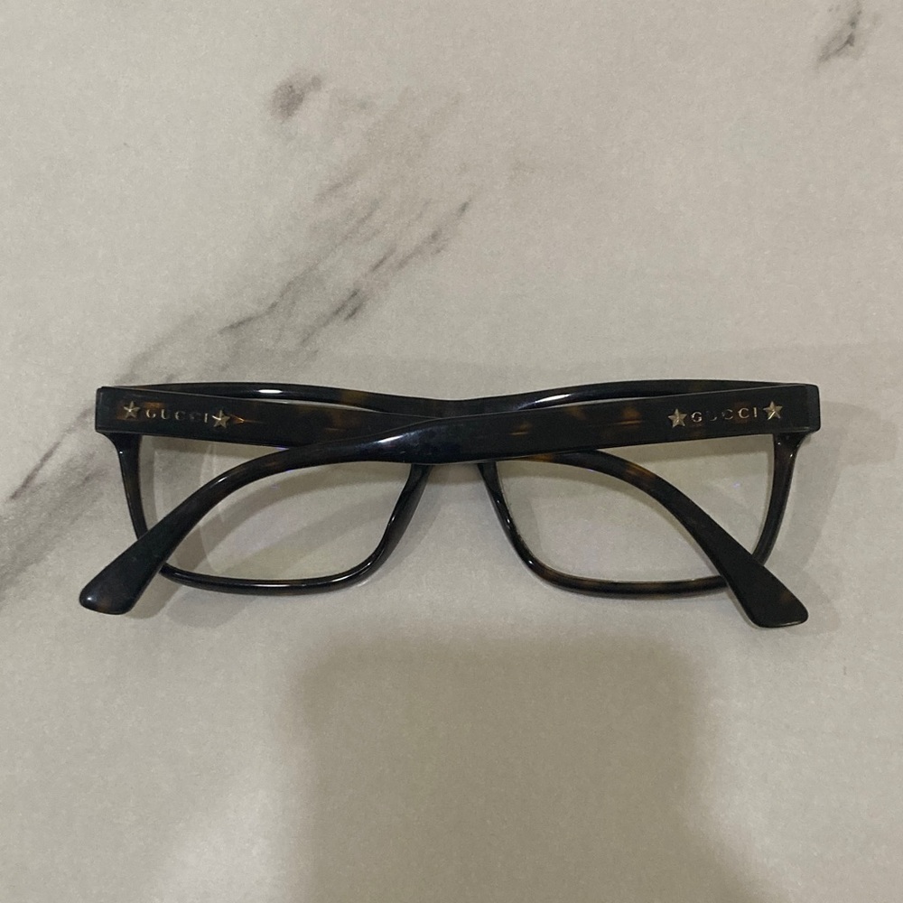 Gucci Men’s Tortoiseshell Rectangle Glasses with Gold Accents - Picture 6 of 16